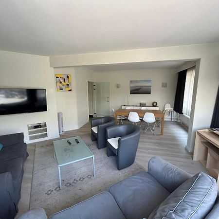 3 Bedroom Apartment Nearby The Sea Остенде Екстер'єр фото