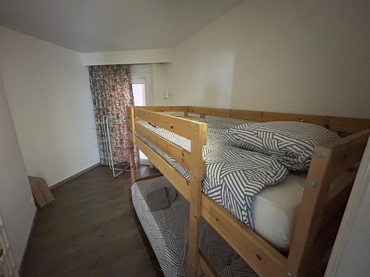 3 Bedroom Apartment Nearby The Sea Остенде Екстер'єр фото